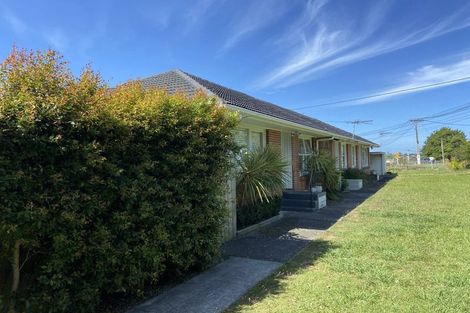 Photo of property in 1/43 Tramway Road, Beach Haven, Auckland, 0626
