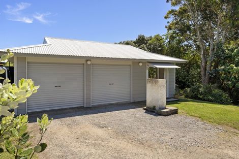 Photo of property in 151 Swamp Road, Te Horo, Otaki, 5581