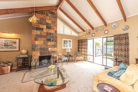 Photo of property in 3 Collier Place, Saint Johns Hill, Whanganui, 4501