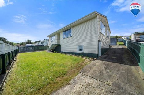 Photo of property in 50 Arahura Crescent, Waitangirua, Porirua, 5024