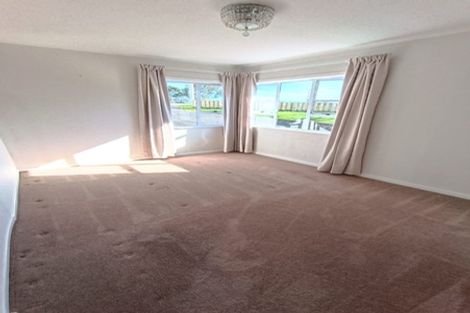 Photo of property in 1/57 Deep Creek Road, Waiake, Auckland, 0630