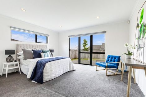 Photo of property in 8 Bonny Crescent, Massey, Auckland, 0614