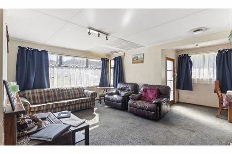 Photo of property in 1 Bardia Road, Panmure, Auckland, 1072