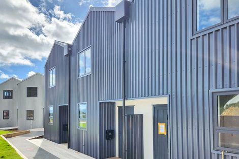 Photo of property in 66 Tiketike Way, Brooklyn, Wellington, 6021