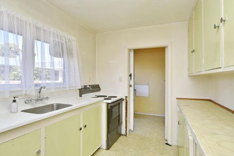 Photo of property in 1/17 Frensham Crescent, Woolston, Christchurch, 8062