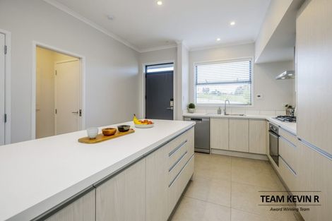 Photo of property in 6 Kapia Road, Westgate, Auckland, 0614