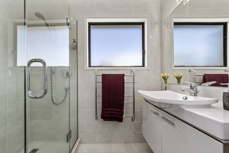 Photo of property in 11 Laing Place, Otumoetai, Tauranga, 3110