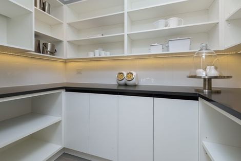 Photo of property in 22 Korako Drive, Kumeu, 0810