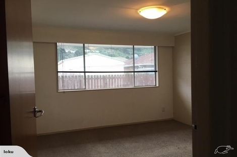 Photo of property in 3/10 Rawson Street, Tawa, Wellington, 5028