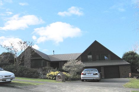 Photo of property in 5 Cumberland Rise, Taradale, Napier, 4112