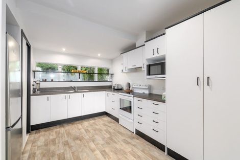 Photo of property in 17 Purau Avenue, Diamond Harbour, 8972