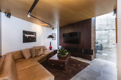 Photo of property in 1 Whitewash Head Road, Scarborough, Christchurch, 8081