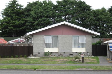 Photo of property in 126 Hay Street, Bromley, Christchurch, 8062