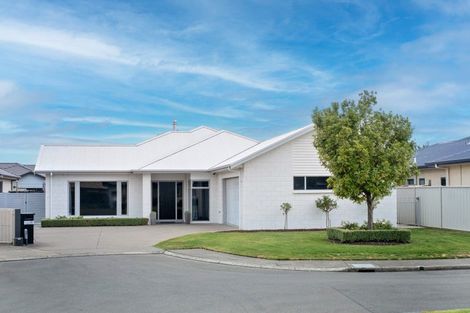 Photo of property in 10 Donald Place, Frimley, Hastings, 4120