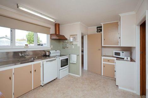 Photo of property in 5 Ron Place, Bishopdale, Christchurch, 8051