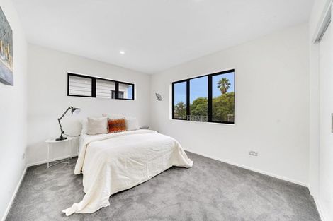 Photo of property in 115b Russell Road, Manurewa, Auckland, 2102