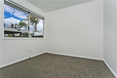 Photo of property in 135 Sunnynook Road, Forrest Hill, Auckland, 0620