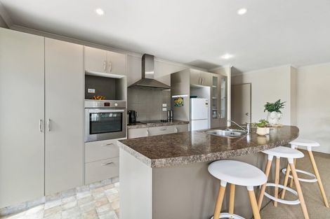 Photo of property in 51 Parkside Drive, Huntington, Hamilton, 3210