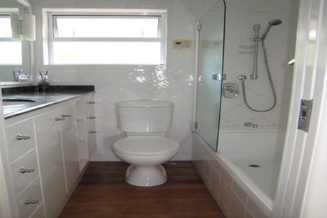 Photo of property in 1/14a Fenwick Avenue, Milford, Auckland, 0620