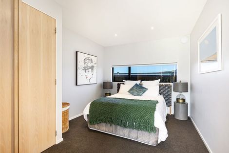 Photo of property in 11 Sumner Terrace, Aotea, Porirua, 5024