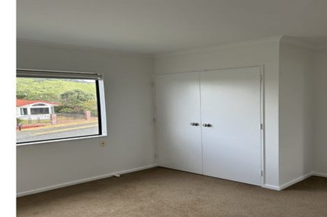 Photo of property in 99 Ashton Fitchett Drive, Brooklyn, Wellington, 6021