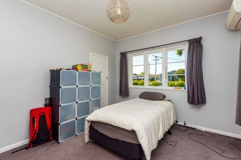 Photo of property in 6 Howden Road, Fairfield, Hamilton, 3214