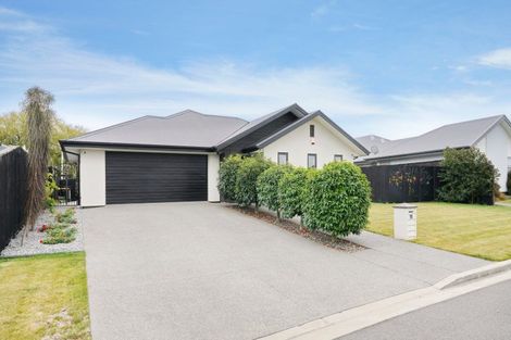 Photo of property in 11 Brantholme Place, Rangiora, 7400