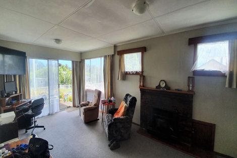 Photo of property in 24 Brassey Street, Waverley, 4510