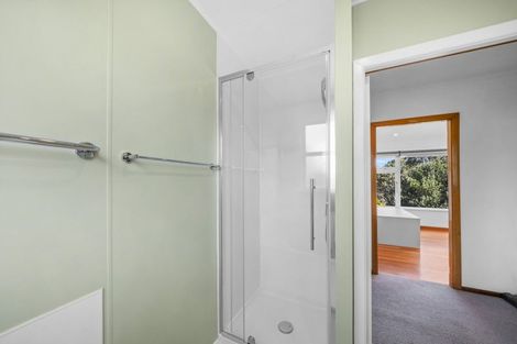 Photo of property in 10 Greenview Way, Miramar, Wellington, 6022