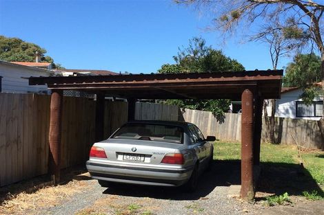 Photo of property in 4 Kopu Place, Clendon Park, Auckland, 2103