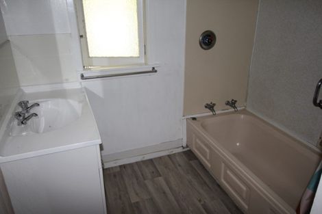 Photo of property in 83 Atawhai Road, Fitzherbert, Palmerston North, 4410