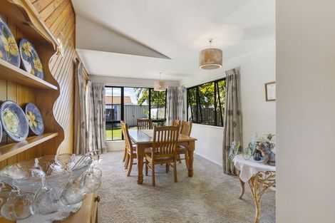 Photo of property in 2 Coleraine Street, Cromwell, 9310