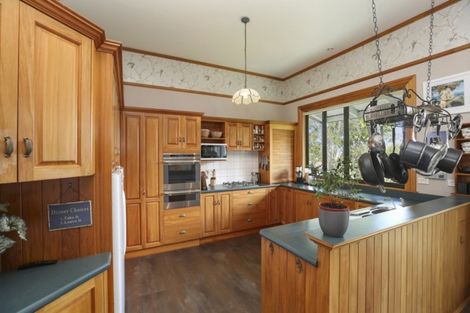 Photo of property in 162a Mangorei Road, Merrilands, New Plymouth, 4312