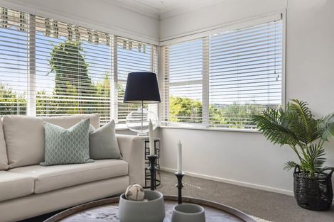 Photo of property in 4/155 Shakespeare Road, Milford, Auckland, 0620