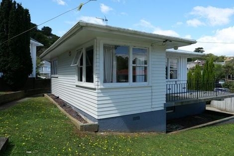 Photo of property in 113 Parkvale Road, Karori, Wellington, 6012