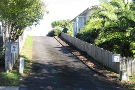 Photo of property in 15 Ransom Smyth Drive, Goodwood Heights, Auckland, 2105