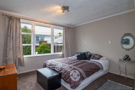 Photo of property in 9 Hall Grove, Ebdentown, Upper Hutt, 5018