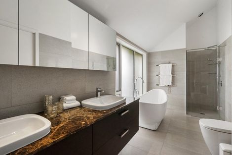 Photo of property in 27 Clifton Road, Herne Bay, Auckland, 1011