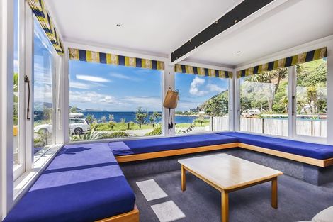 Photo of property in 133 Breaker Bay Road, Breaker Bay, Wellington, 6022