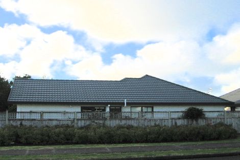 Photo of property in 5 Rimu Street, Waikanae, 5036