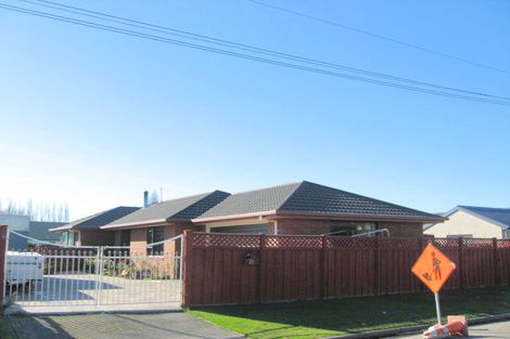 Photo of property in 27 Factory Road, Belfast, Christchurch, 8051