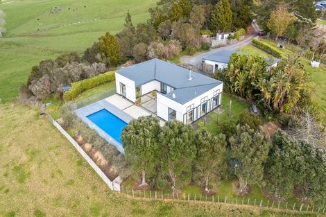 Photo of property in 200 Waiteitei Road, Wellsford, 0974