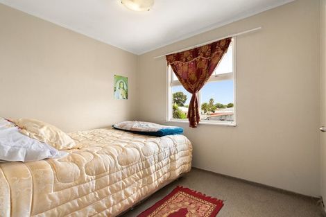 Photo of property in 31 Mckenzie Road, Mangere Bridge, Auckland, 2022