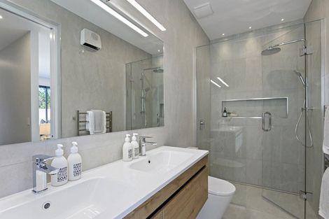 Photo of property in 96a Saint James Avenue, Papanui, Christchurch, 8053