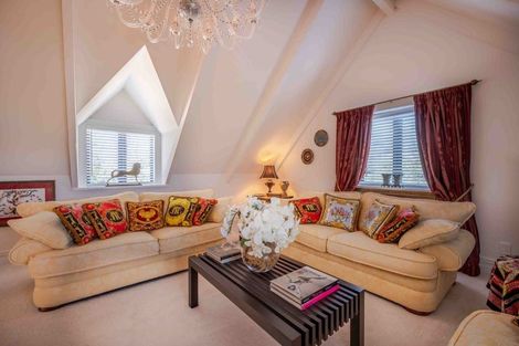 Photo of property in 6890 Christchurch Akaroa Road, Takamatua, 7581