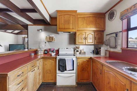 Photo of property in 2/10 Wilford Street, Wallaceville, Upper Hutt, 5018