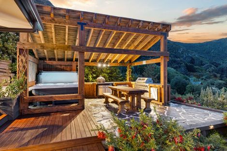 Photo of property in 28 The Terrace, Governors Bay, Lyttelton, 8971