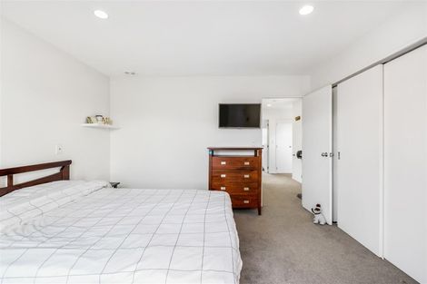 Photo of property in 9 Spalding Rise, Golflands, Auckland, 2013