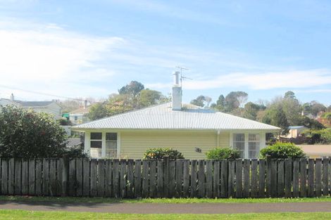 Photo of property in 47 Glenpark Avenue, Frankleigh Park, New Plymouth, 4310