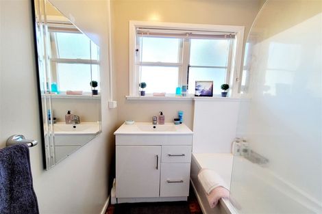 Photo of property in 11 Seddon Street, Naenae, Lower Hutt, 5011